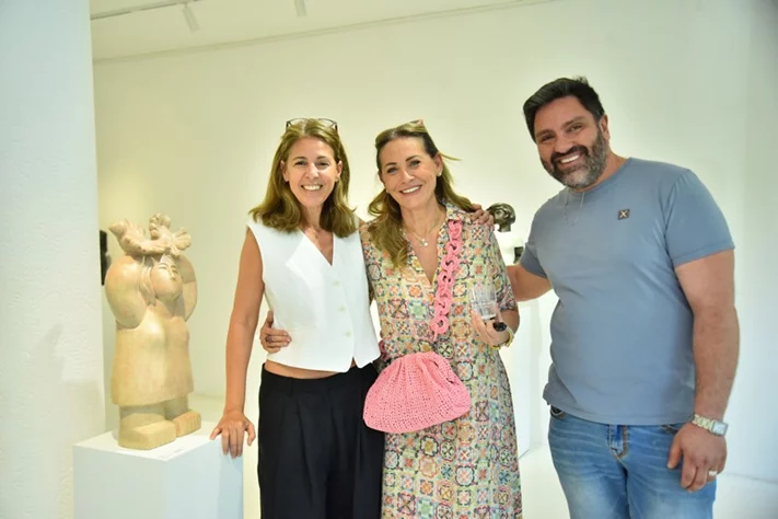 Comme Je L imagine Solo Exhibition at Chaos Art Gallery